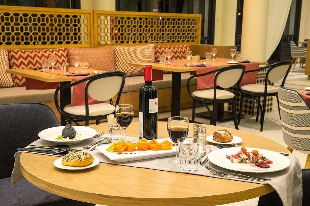 Отель Sol Oasis Marrakech Ouahat Sidi Brahim